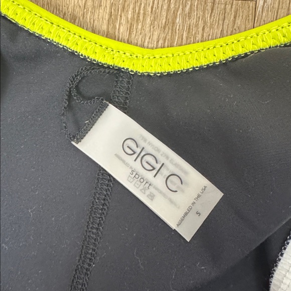 GiGi C Lacey Theo Romper One Piece Swimsuit Surf Suit Jumpsuit size Small - Picture 9 of 10